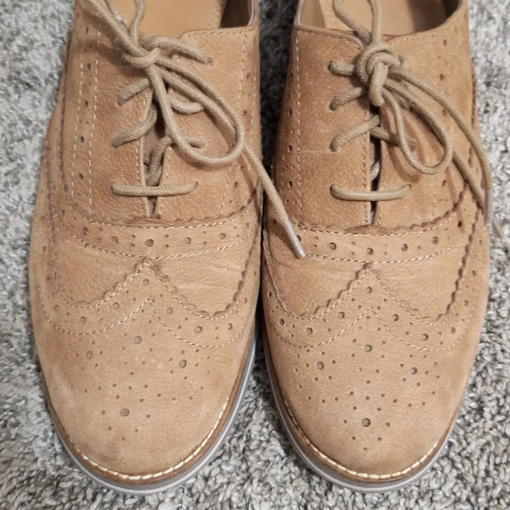 Gianni Bini leather suede perforated lace-up oxford wingtips - 10 - tan brown